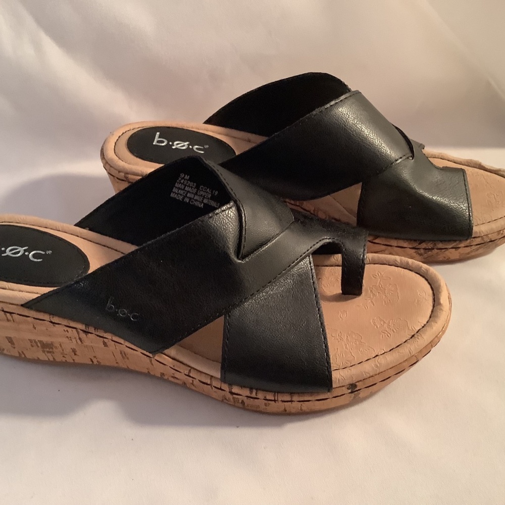 boc Black Leather Slide Sandals - Picture 2 of 3
